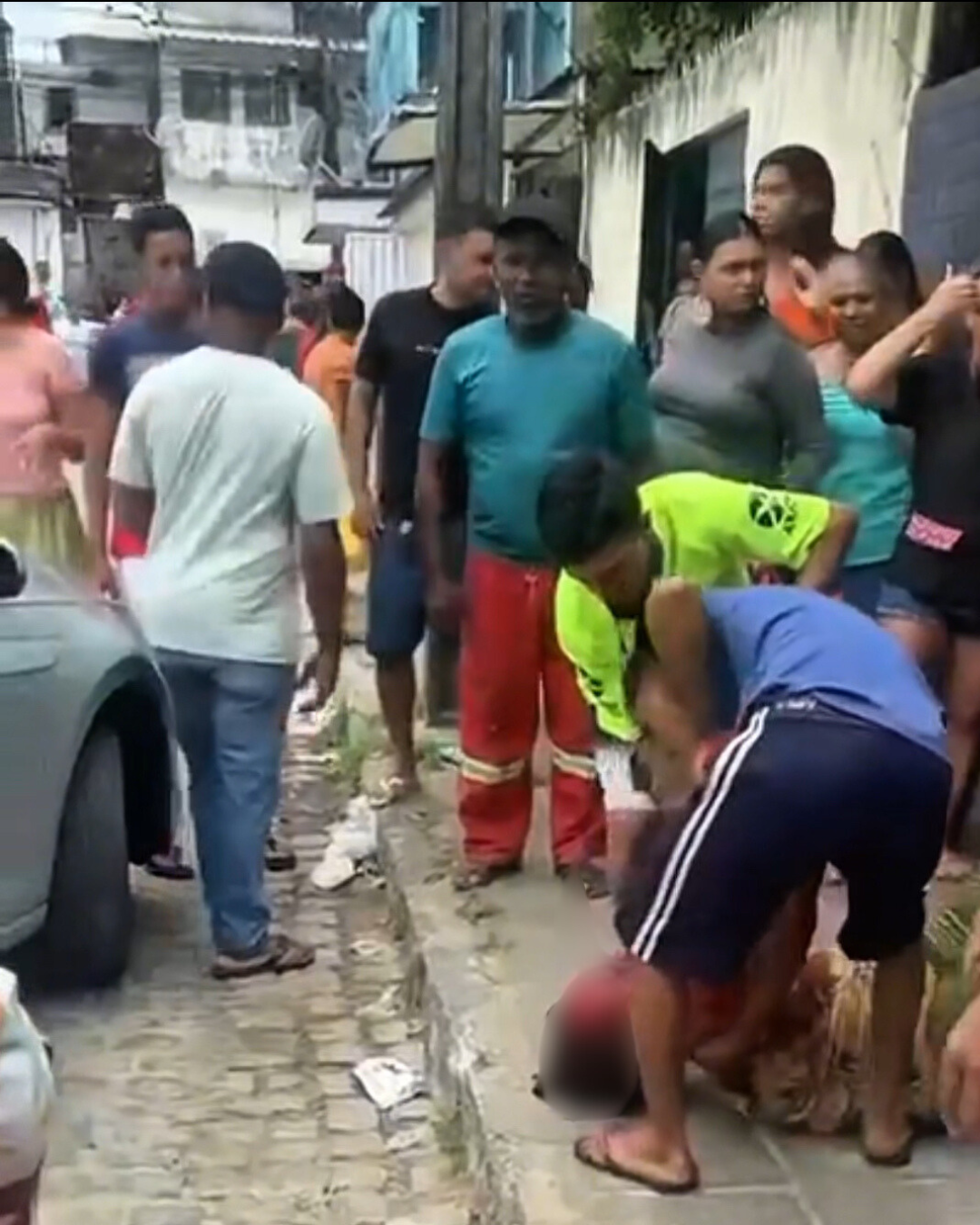 Tragédia em Recife: Filho adotivo mata mãe a facadas e é baleado por agente à paisana