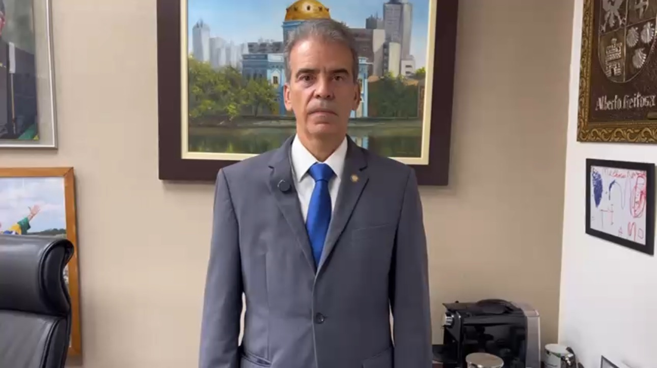 Projeto de Lei de Coronel Alberto Feitosa sobre retenção de macas em hospitais aguarda sanção da governadora