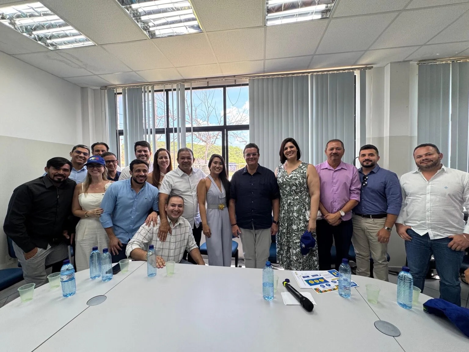 Prefeito Evilásio Mateus e ministro apresentam peritas do INSS que vão atuar no atendimento previdenciário em Araripina