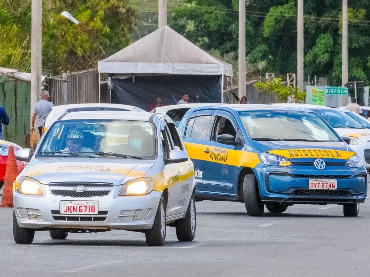 CNH: autoescola deixa de ser obrigatória