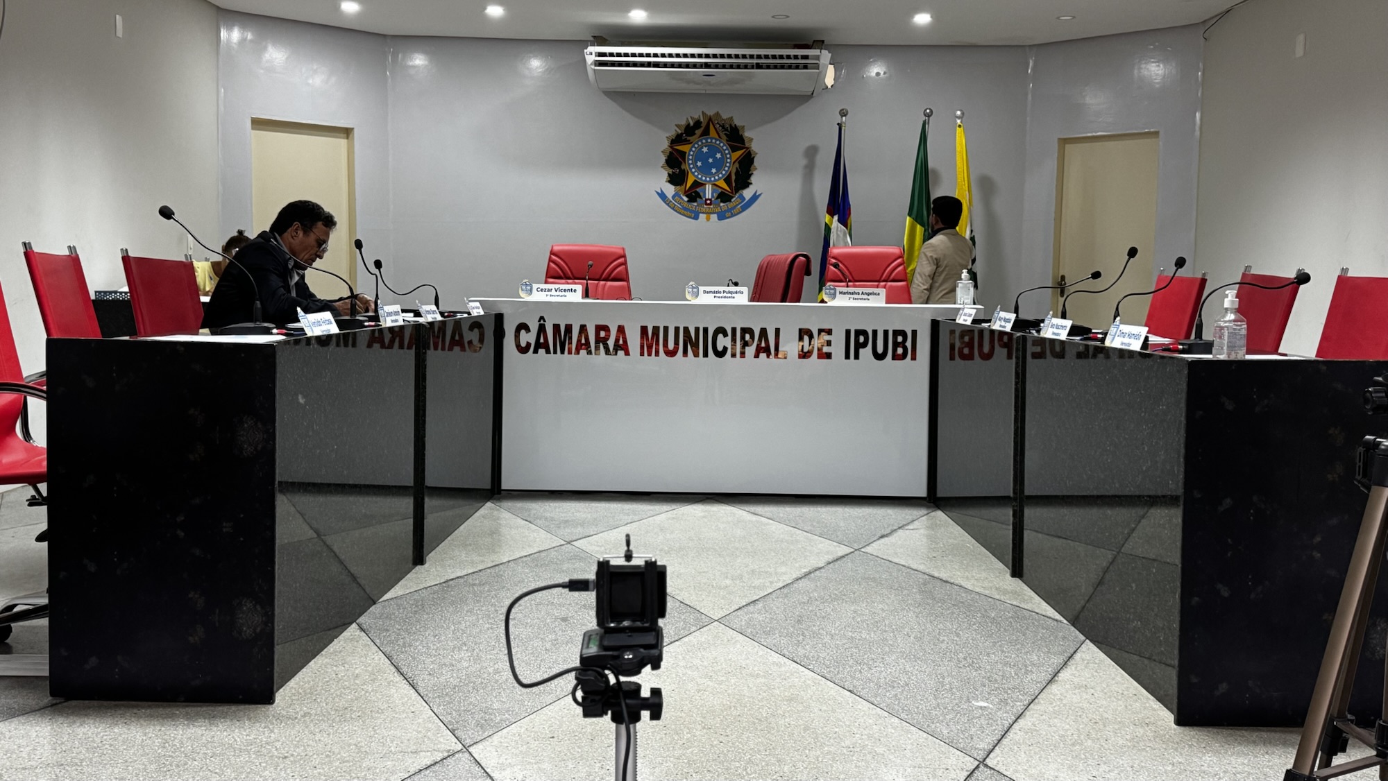 Câmara de Ipubi analisa projeto que cria novos cargos efetivos na Prefeitura