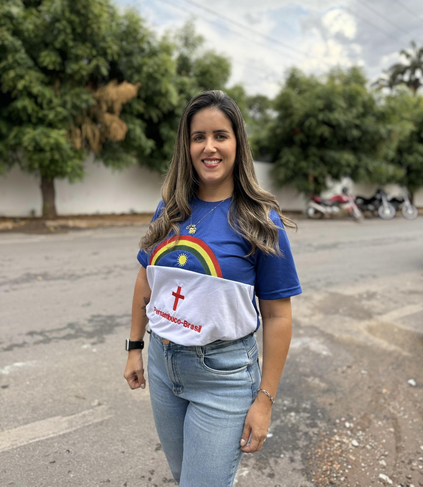 Pesquisa aponta Lara Cavalcanti como a segunda pré-candidata á deputada estadual mais citada do Sertão do São Francisco