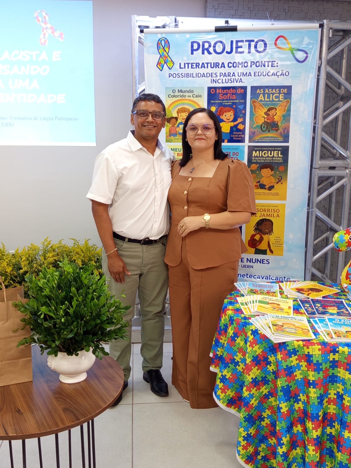 Secretaria Municipal de Educação de Ipubi e escritora Ginete Cavalcante firmam parceria para implantação de projeto de leitura inclusiva