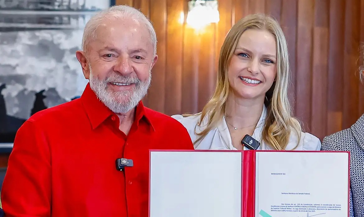 MINISTRA DO STM INDICADA POR LULA RECEBEU R$ 700 MIL DE EMPRESA LIGADA AO CARECA DO INSS