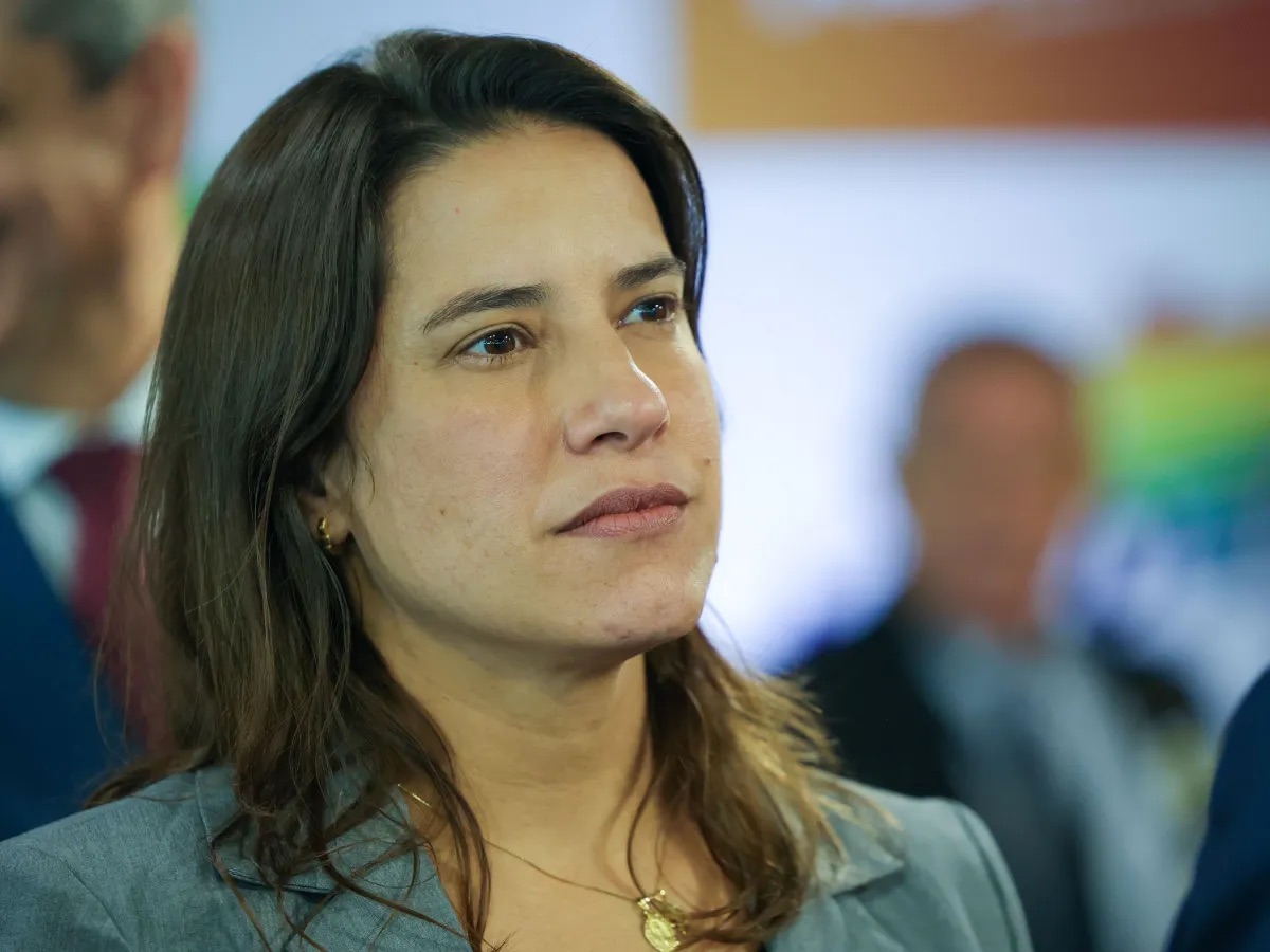 Após denúncias envolvendo empresa da família da governadora, Governo de Pernambuco anuncia mudanças na EPTI