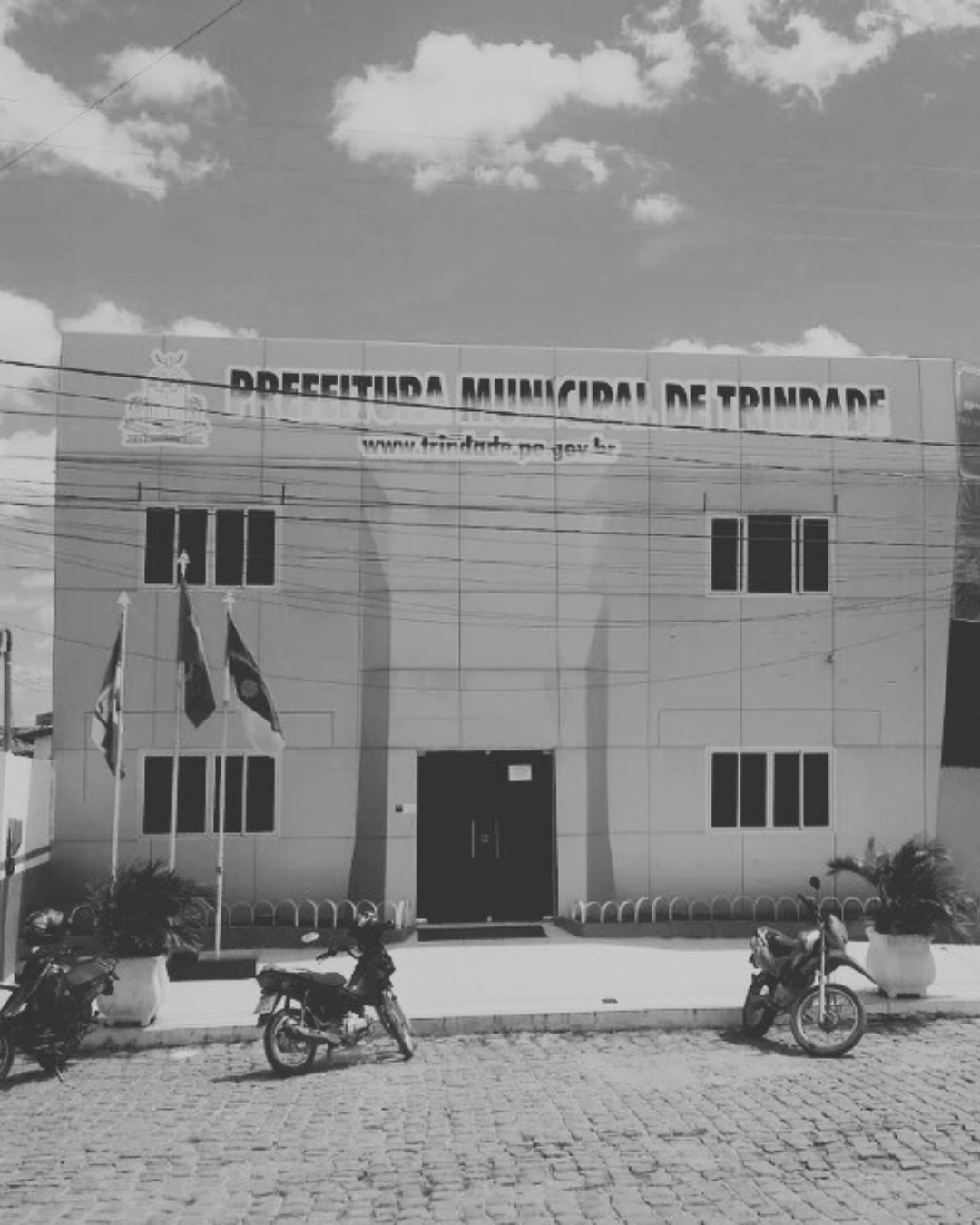 O “SISTEMA” DE TRINDADE: DOCUMENTOS MOSTRAM QUE A EXPLICAÇÃO DO ERRO NÃO SE REPETE EM TODOS OS CONTRATOS