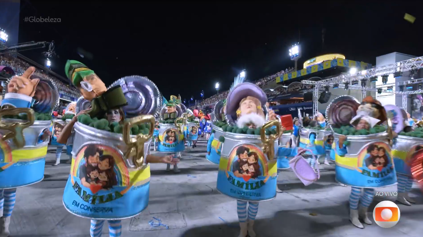 Escola que homenageia Lula tem evangélicos em lata de conserva