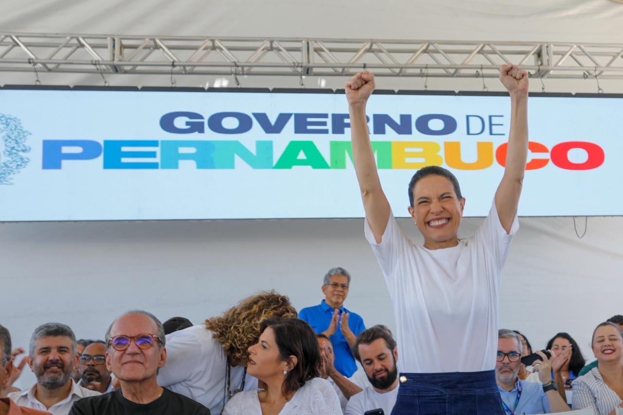 Em Itamaracá, governadora Raquel Lyra entrega primeira creche do município e restauração da PE-001