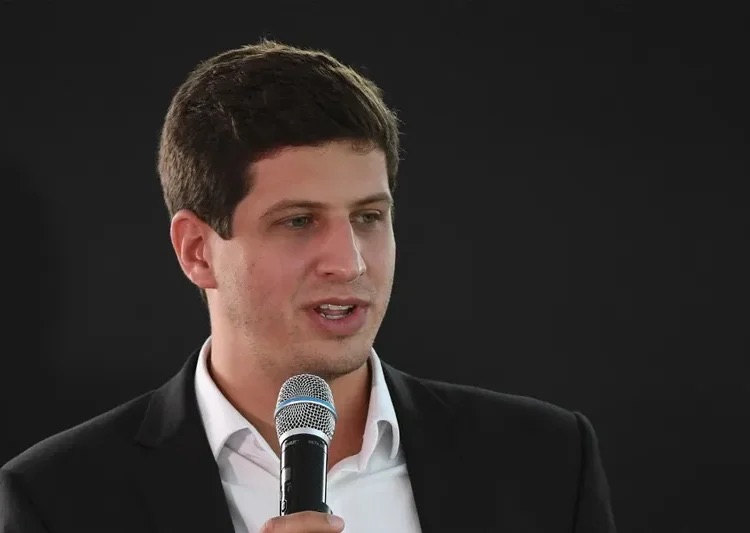 Câmara do Recife atinge assinaturas e deve instalar CPI para investigar nomeação feita por João Campos